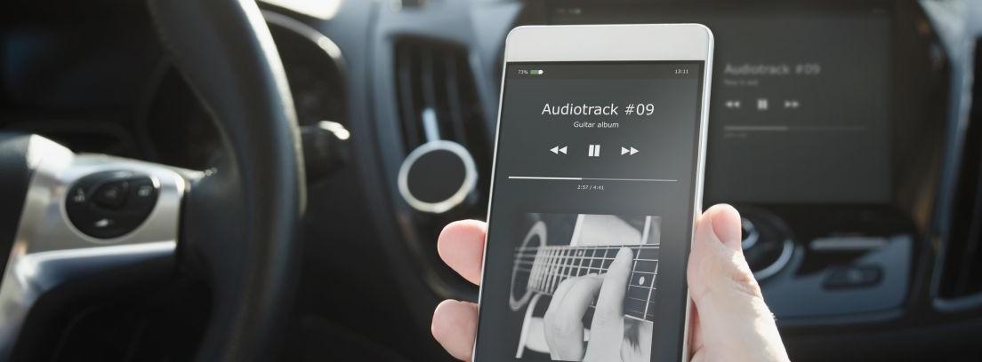 Accesorios para escuchar Spotify en el coche