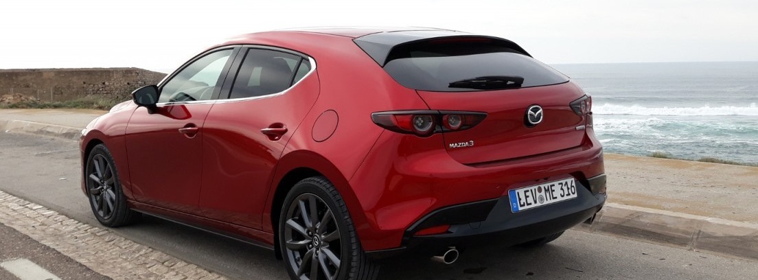 Nuevo Mazda3: versiones Sedán y Hatchback 5 puertas