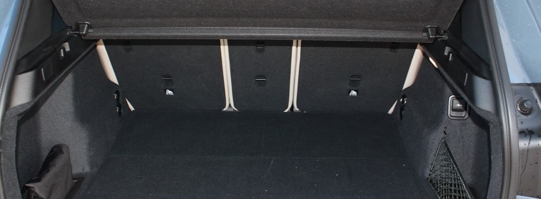vista interior del maletero del BMW X1 SDrive18i M Sport 
