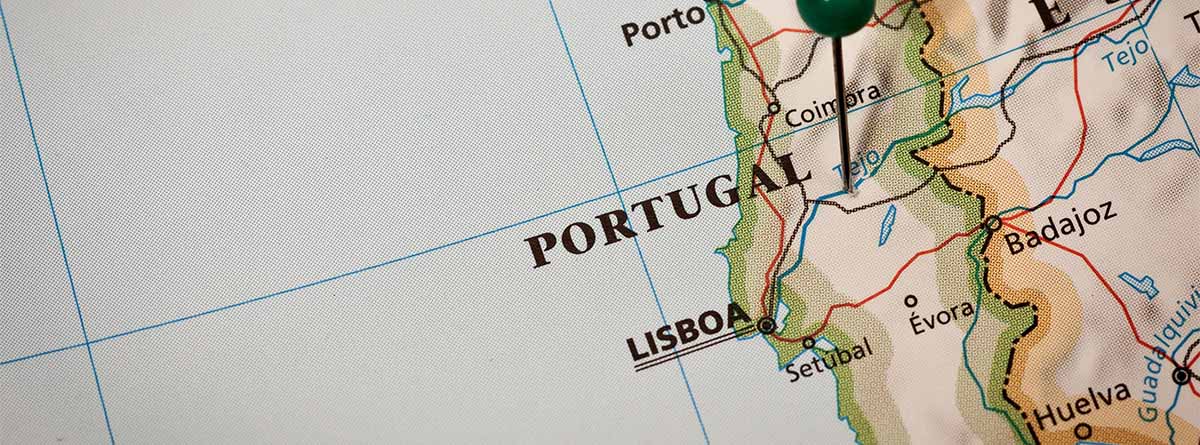 Clip que marca Portugal en un mapa