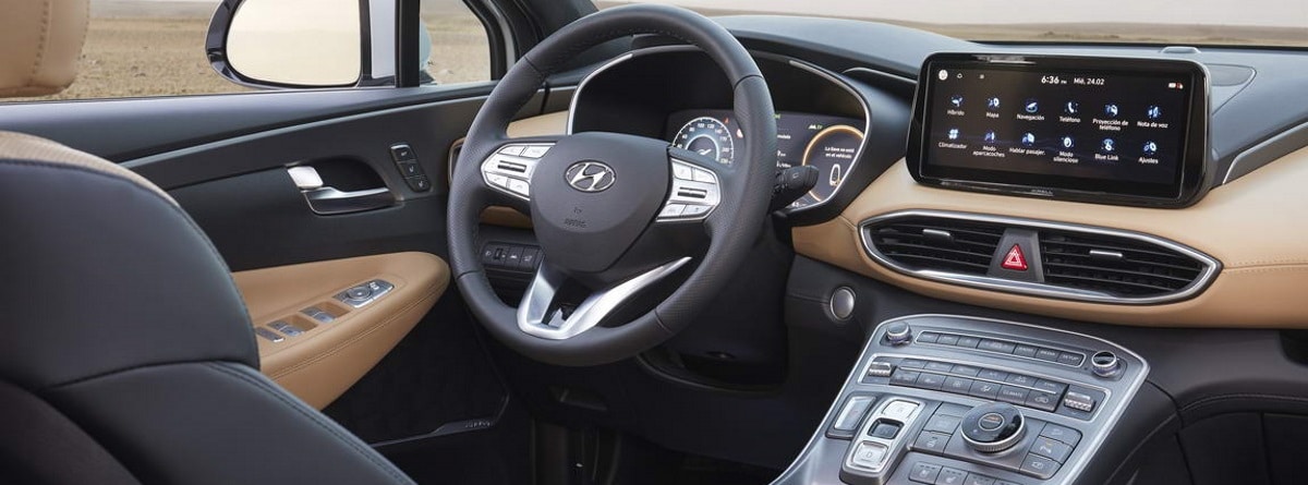 Carrocería, volante y consola central del Hyundai Santa Fe 2021 Interior Hyundai Santa Fe 2021 