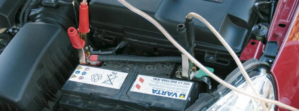 Cambiar bateria coche: como hacerlo, consejos y precios