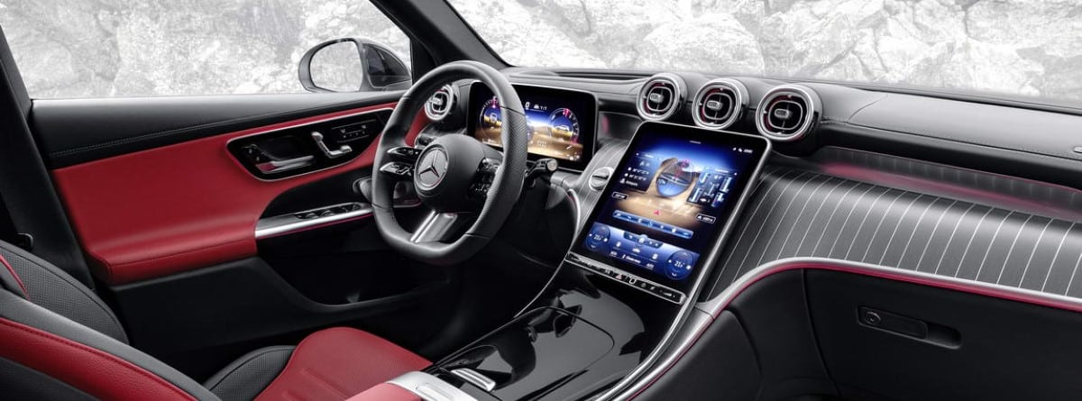 Mercedes GLC 2023 interior 
