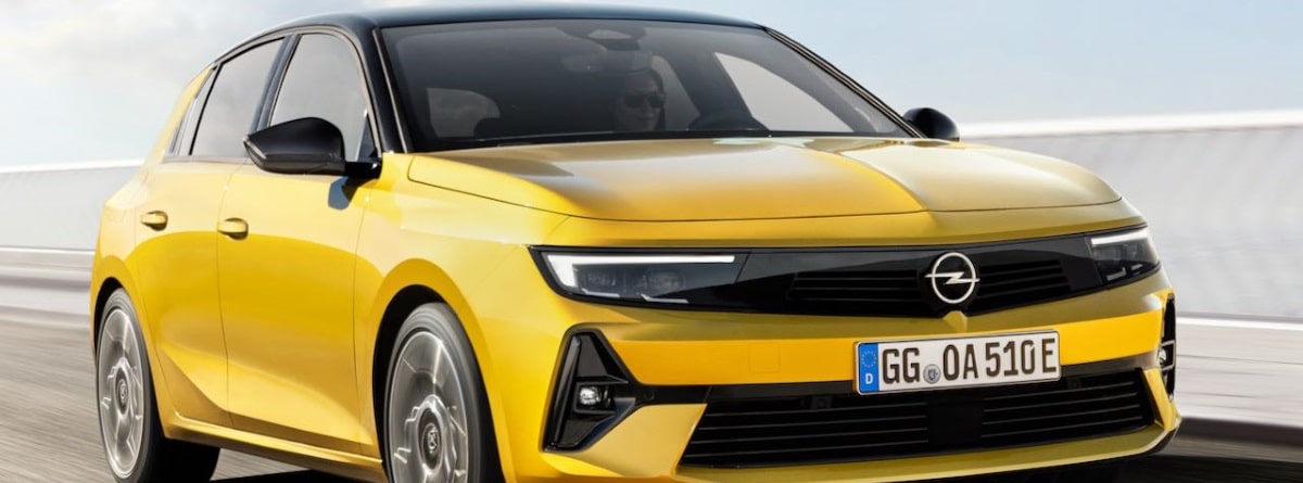 Opel Astra 2022 delantera 3/4