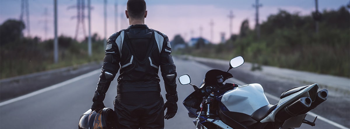 Cómo elegir la mejor espaldera para moto –canalMOTOR