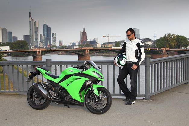 Kawasaki Ninja 300 Kawasaki Ninja 300