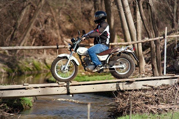 Suzuki RV125 VanVan Suzuki RV125 VanVan