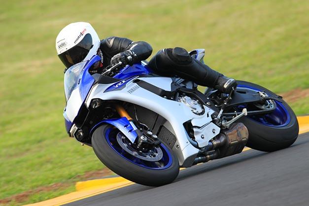 Yamaha YZF-R1 Yamaha YZF-R1