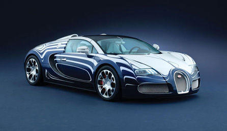 Los coches de CR7 Bugatti Veyron Bugatti Veyron azul con rayas blancas
