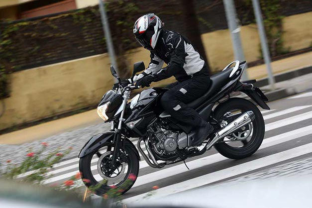 Suzuki Inazuma 250 Suzuki Inazuma 250