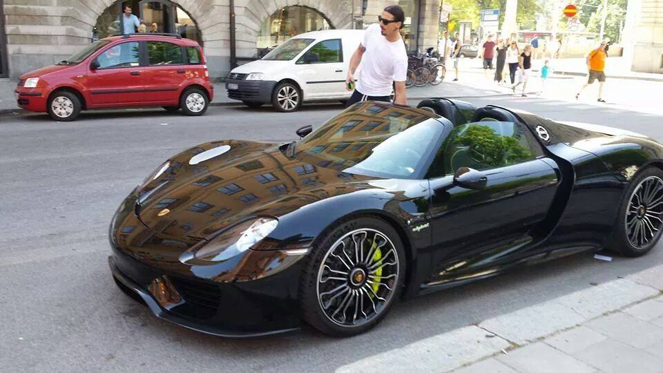 Zlatan Ibrahimovic: Porsche Spyder Zlatan Ibrahimovic: Porsche Spyder