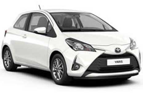 toyota yaris hibrido blanco ladeado