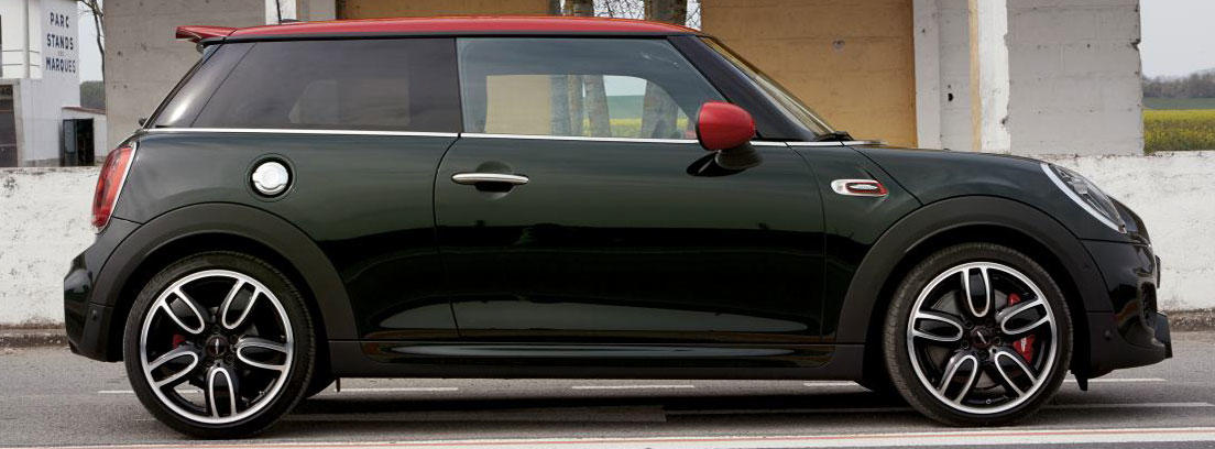 Vista lateral de Mini John Cooper Works de 2018