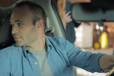 Nissan Leaf Andres Iniesta