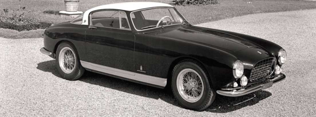 Lateral de Ferrari 250 Gt cupé