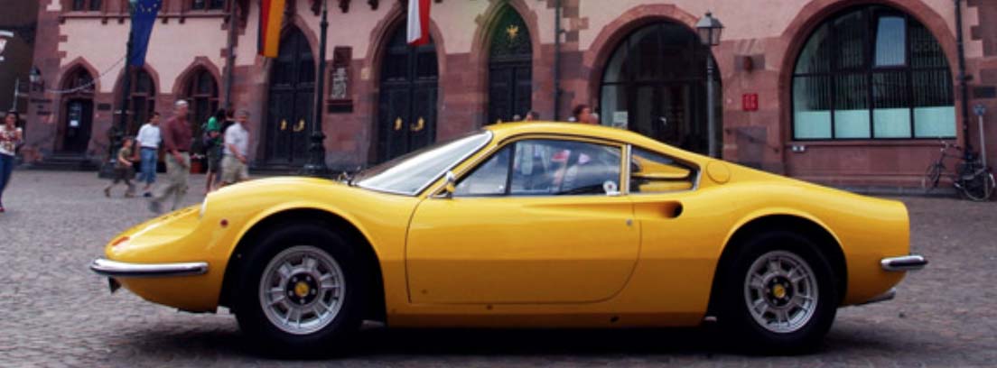 dino 246 Gt en amarillo