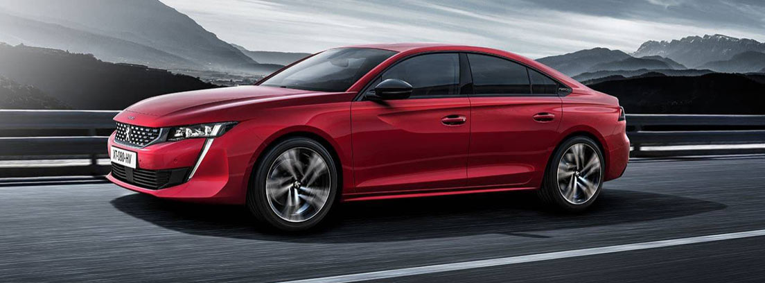 Peugeot 508, uno de los finalistas a coche del año 2019