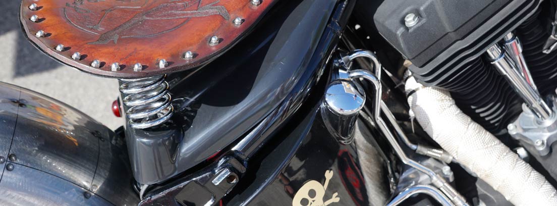 Asiento de cuero de una moto