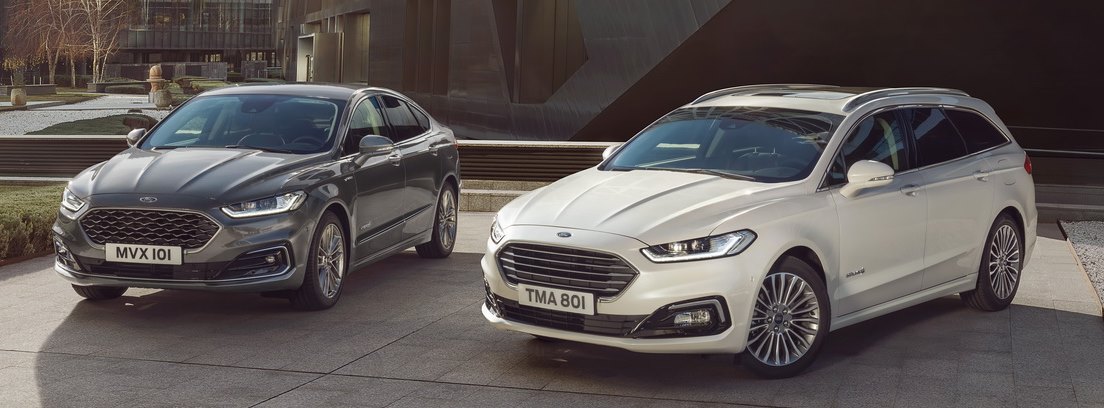 Dos modelos de Ford Mondeo