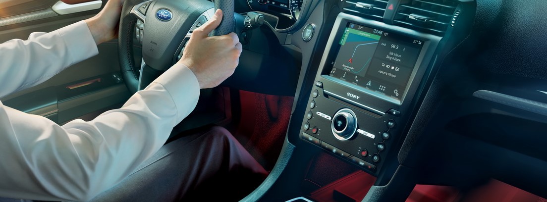 Interior del Ford Mondeo 2019