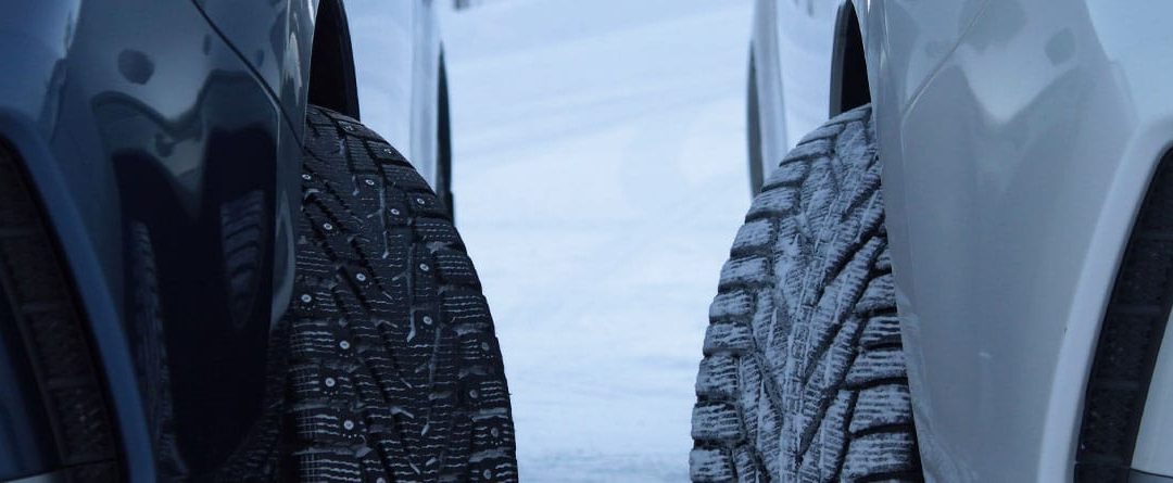 Neumáticos de inverno con clavos